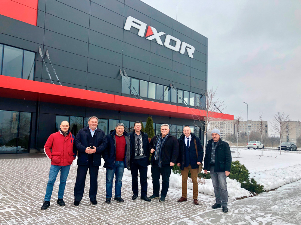 Представители "Меезенбург Казахстан" посетили завод AXOR в Украине
