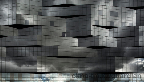 Солнцезащитное стекло Guardian предоставляет архитекторам свободу играть с цветами и отражением
