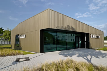 Эксперт Schüco показал возможности безопасных светопрозрачных конструкций в новом центре