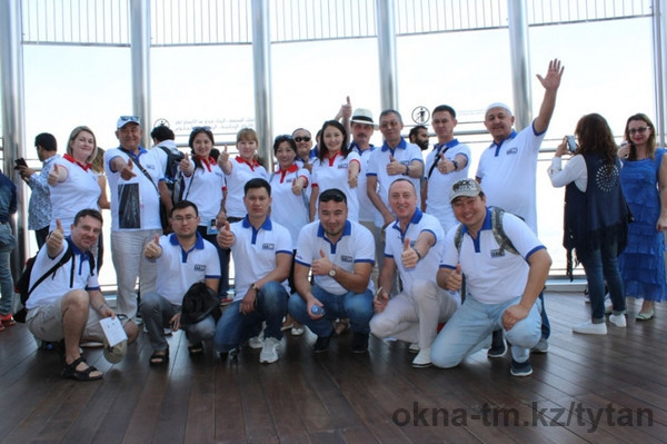 Селена в Дубае на высоте 828 метров